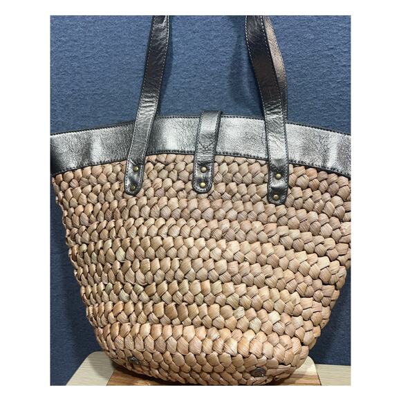 J. Crew Provence Large Straw Vacation Tote Bag Leather Straps Cotton Lining - Picture 2 of 12